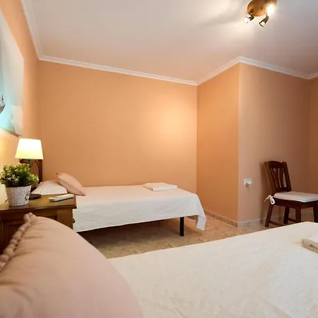 Acogedora Con Piscina Сasa de vacaciones