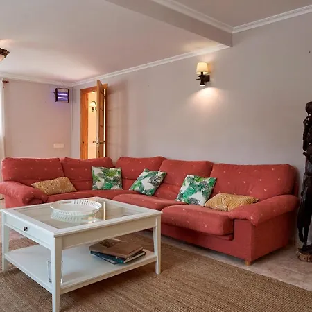 Acogedora Con Piscina Сasa de vacaciones